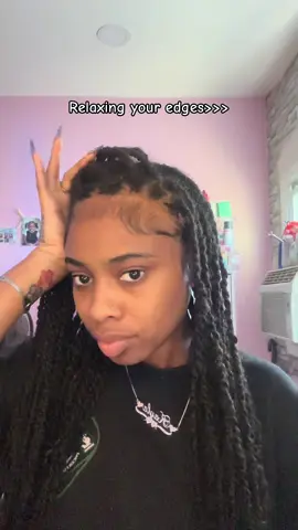 Laying them down with no product at that🤏🏽 #fyp #edges #relaxer #hair #edgestutorial 