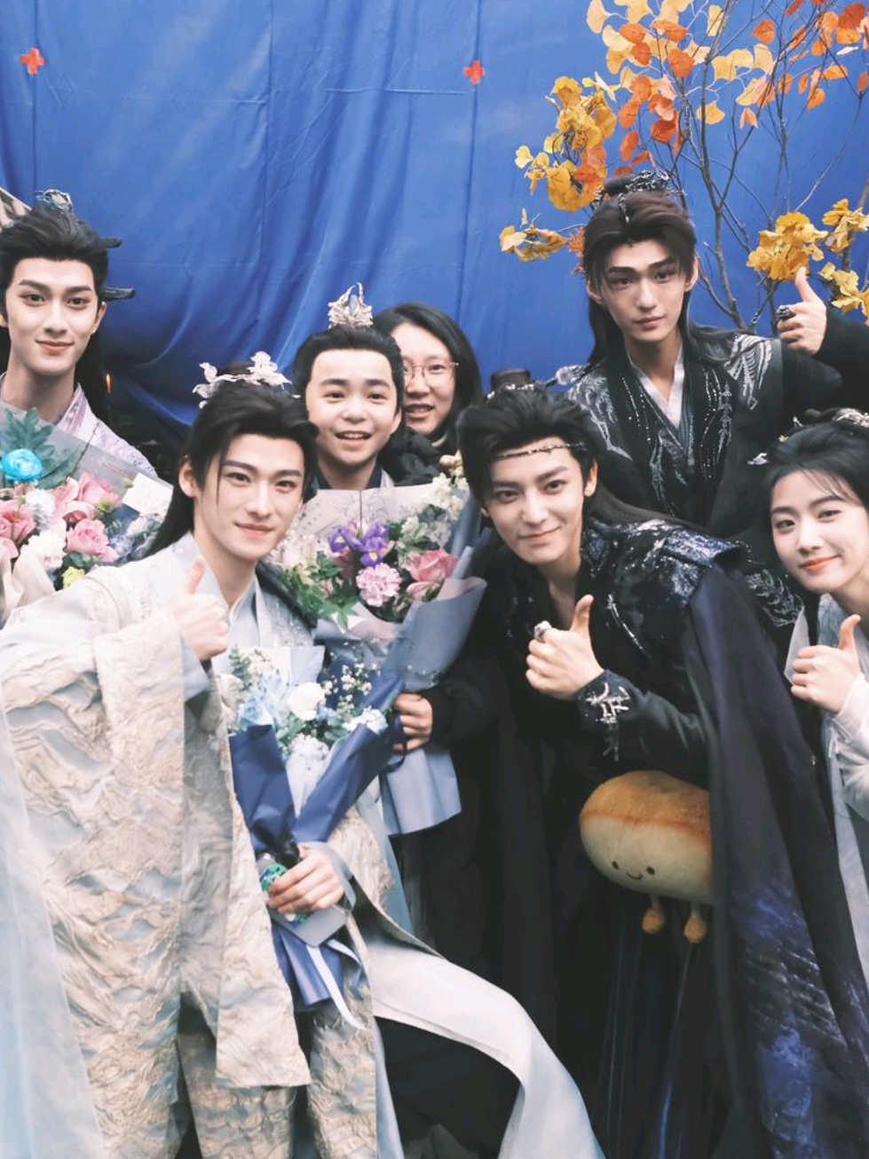#LOVEINTHECLOUDS :: I love them so muchhh, Im not ready to say goodbye to them there's only 6 ep left😭:: #mingyi #jibozai #friendship #cdramaedit 