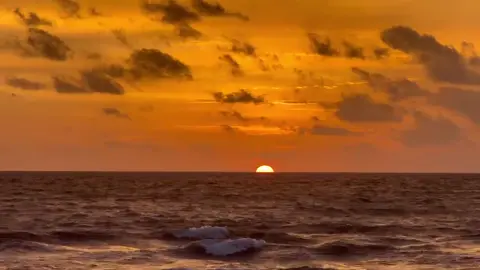 So với Bình Minh mình vẩn thích Hoan Hôn hơn nhiều. Vì đối với mình kết thúc đẹp đẽ lúc nào cũng quý giá hơn một khởi đầu sai lầm!!! 