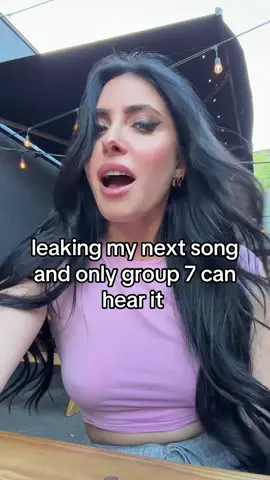 the wind when the chorus hits was a paid actor #whatshername #thiscantbeitforme #newmusic 