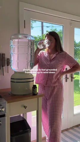 When life feels busy, I come back to these simple rituals — little moments that keep me grounded from wake up to wind down. Morning Ritual 🌞 • Drink a tall glass of water • Take Herbs, Etc Deep Health softgels — a daily blend of mushrooms and adaptogens formulated to support vitality, balance, and overall well-being  • Step outside barefoot and soak up the sun to ground in nature and reset my circadian rhythm as the days grow shorter Evening Ritual 🌙 • Put my phone away and trade the scroll for stillness • Make a calming tea with Herbs, Etc Stress ReLeaf tincture — crafted with soothing adaptogenic herbs that help ease tension and quiet the mind • Slow down and unwind intentionally before bed by reading a book or journaling @herbs.etcofficial has been crafting herbalist-made formulas for over 50 years — ethically harvested, rooted in ancient wisdom, and backed by modern science. Their Re-Bloom era brings the same trusted formulas in a fresh new look, bridging herbal tradition with the modern need for balance in body, mind, and spirit. Same roots, fresh leaves. 🌿 #ad #herbsetc #rebloom #groundedliving #dailyrituals 