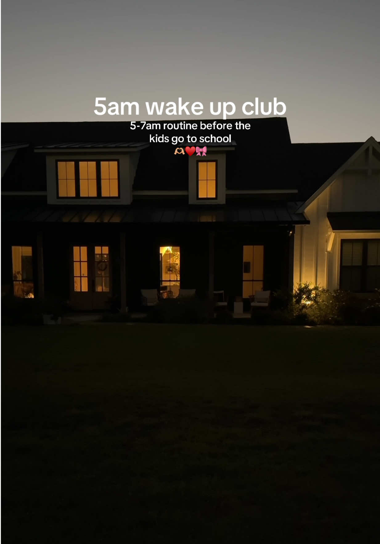 My 5–7 AM morning routine before the kids wake up — when the house is quiet, the coffee’s hot, and I finally get a moment that’s just mine. These little pockets of peace make the rest of the day feel lighter ☀️ #slowmornings #momlife #morningroutine #realisticmorning #countrylifebullies 