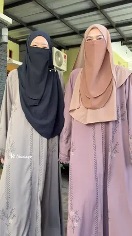 Jangan di liatin trs abayanya … yuk join live #abayacantik #abayamesir #abayamurah #abayaouter #abayamewah 