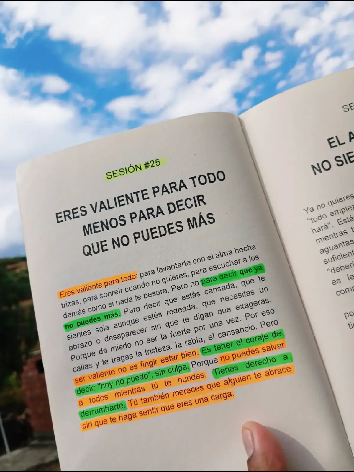 ❤️‍🩹 Sino por la capacidad de reconocer cuando ya no puedes más.  🧠 Ser valiente no es fingir que todo está bien, sino permitirte sentir, detenerte y pedir ayuda sin culpa.  🌬️ Vivimos en un mundo que aplaude la resistencia, pero olvidamos que también somos humanos.  💖 Está bien descansar, llorar y aceptar que hay días donde el alma solo necesita un abrazo sincero y un espacio para sanar.  ✨ No eres menos por caer, eres más fuerte cuando te permites ser real. 🌿 #Reflexión #ConsejeríaPsicológica #Metamorfosis  #SaludEmocional #CrecimientoPersonal #AmorPropio #Psicología #metamorfosishi  #SanarTambiénEsValentía #BienestarEmocional #Autocuidado