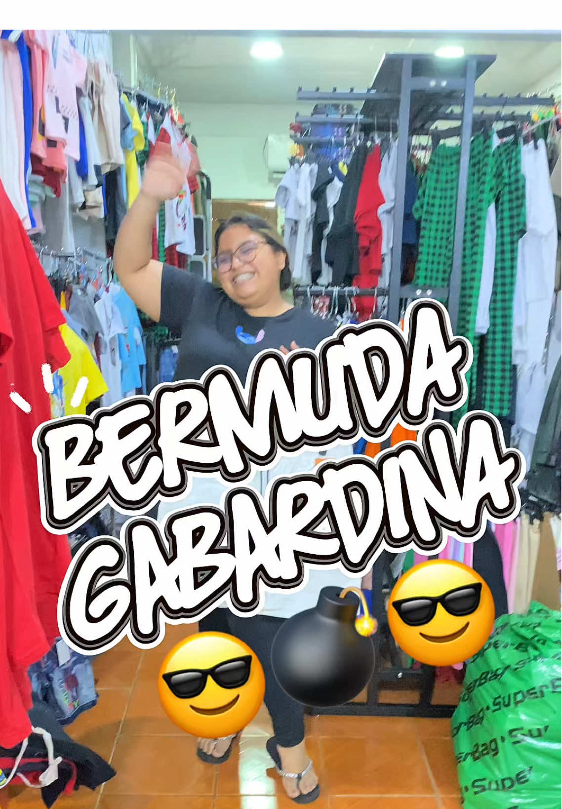 🔥🩳 BERMUDA GABARDINA CON CORDÓN 💥💣✨ 👌 ¡Comodidad, estilo y frescura en una sola prenda! 👟 📏 TALLAS DISPONIBLES: 32 - 34 - 38 💸 PRECIOS IMPERDIBLES: ✅ Unidad → $6.50 💰 ✅ A partir de 3 unidades → $5.00 😱🔥 ✅ Docena → $58.00 📦 📌 CÓDIGO: BG 💪 Confeccionada en gabardina premium, ideal para el día a día o para emprender con estilo. ✨ Diseño moderno con cordón ajustable para máxima comodidad. 👉 ¡Disponible solo en DDSTORE! #DDSTORE #ModaCaballero #Bermudas #EstiloMasculino #RopaDeHombre    