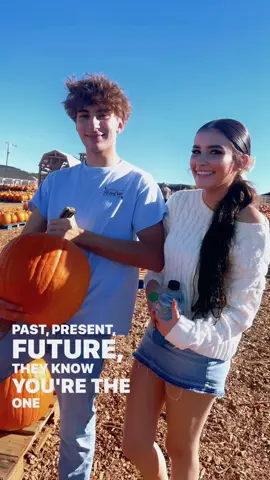 You know your the one!🥰 #fypシ゚vira #relatable #ploting #myboy #soulmate @تريستان 