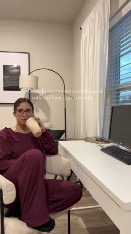 What time is too late for coffee 👀🤭 #coffeelovers #icedlatte #caffeineaddiction #fyp #relatable 