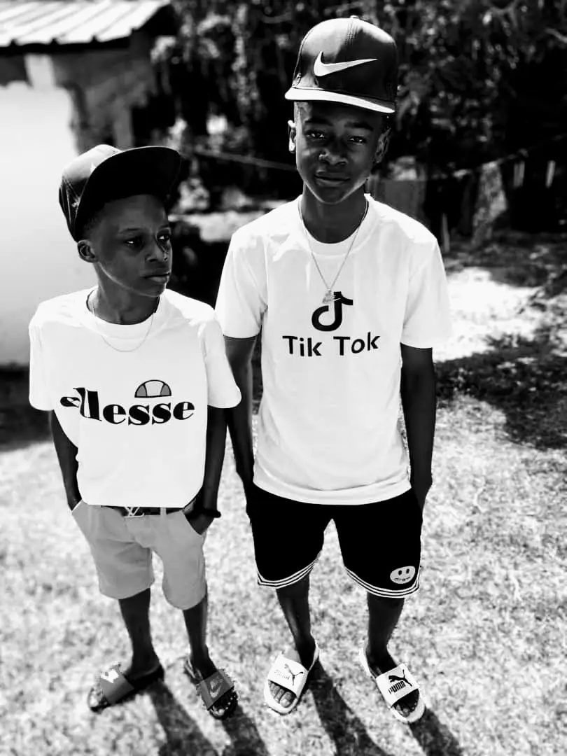 je suis de retour juste un commentaire pour moi svp