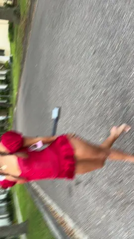 She’s happy right now, but give it an hour and she’ll be pissed cause she knows she’s a star #pleaseimastar #pearlmovie #dance #xybzca 