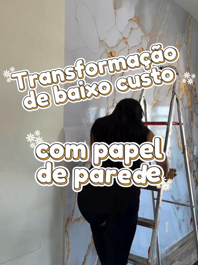 Aquela transformação de baixo custo que sua casa está precisando amiga 😍✨🤌🏻 #papeldeparede #decoracao #decoracaodecasa #reforma 