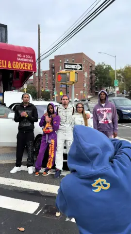 SWEATSUITS: @SB CEO💚  LASHES: @Leniza 