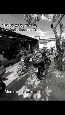 🚶🏽‍♂️‍➡️🙇🏽‍♂️ #persistencia #videosviral #sonho #explore 