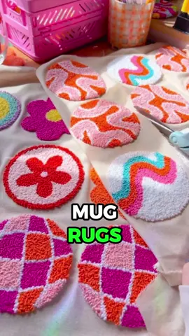 This woman built a small business making colorful handmade mug rugs from yarn ☕🧶✨ Low cost, high profit, and endlessly creative — the perfect home startup 🚀 #business #startup #SmallBusiness #entrepreneur #ecommerce  