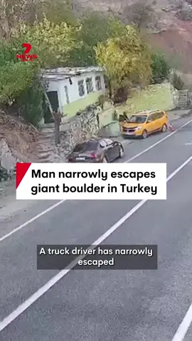 A man has had to dive for cover after landslide sent a giant rock hurtling towards him in eastern Turkey. #landslide #rockfall #giantboulder #turkey #tunceliprovince