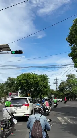 Merr Surabaya. Siapa sering lewat sini? #surabaya #merr #semolowaru #semampir #fypシ゚ 