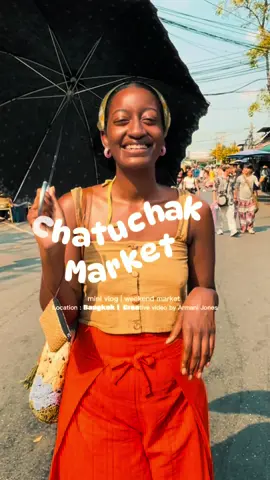 A mini Vlog of Chatachak Market, a newer,longer more detailed visit will be out in a couple weeks 📍Chatuchak Market is the largest open air market with countless vendors and food stalls! A must visit!   ##CapCut##chatuchakmarket##bangkok##minivlog##traveltiktok