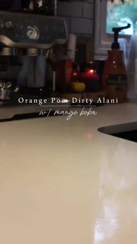 First time having boba and 😋😋 @Alani Nutrition @Chobani #dirtysoda #foryourpage #alani #energydrinks #alaninu 