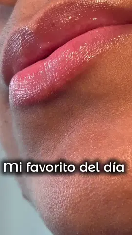 producto simple que realmente funciona 💋 Este bálsamo de @e.l.f. Cosmetics strawberry hidrata, deja brillo y es perfecto para el día a día .. #ugccreator #ugccreatorcommunity #elfcosmetics #beautyugc 