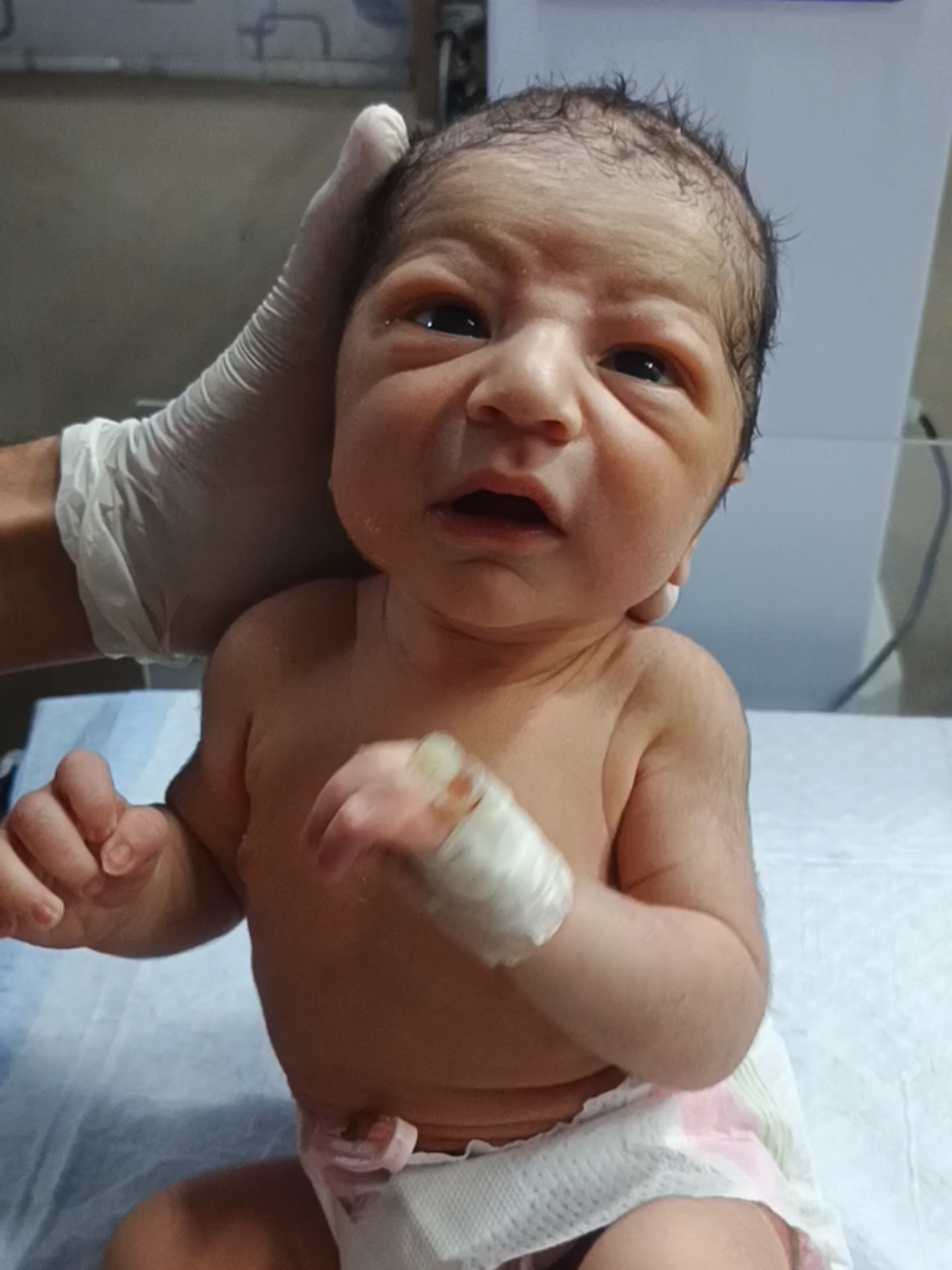 Cheak Baby Eye reflex 😱💖 #foryou #babycare #viral #feedingtime #premuturebaby 