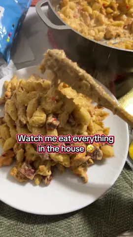 Pasta with chicken ? So good 🥹#food #pasta #chicobenz #mukbang #nyc 