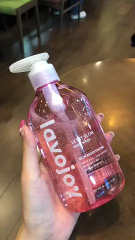 เจลอาบน้ำตัวหอม ผิวหอม ผิวกระจ่างใส ฉ่ำโกล์ว #lavojoy #lavojoybodywash #เจลอาบน้ําlavojoy #lavojoyเจลอาบน้ํา #เจลอาบน้ําตัวหอม 