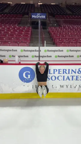 this was such an ab workout holy cow #figureskater #fyp #IceSkating #universityofdenver 