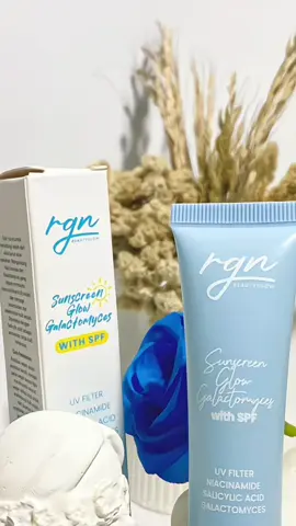 percaya deh gais, ini sunscreen paling ringan yang pernah aku pake😭💙✨🤍 @RgnBeautyGlow  #rgnbeautyglow #rgn #sunscreenrgn #rgnsunscreen #sunscreen 