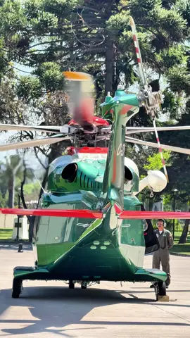 AW139 matrícula C-27 perteneciente a la Prefectura Aérea de Carabineros de Chile ,encendiendo sus dos tremendo motores solo sube el volumen y música para tus oídos 🎶🎶🎶🎥🎥🎥👌👌👌🇨🇱#helicopters #helicoptero #helicopter #tendencia #chile 