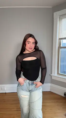 Me encantó 🤩🤩 cuanto le das a este outfit ??