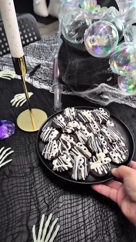 Halloween treats ✨👻🎃✨ #HalloweenTreats #halloweendiy #oreotreats #recipes #partyideas 