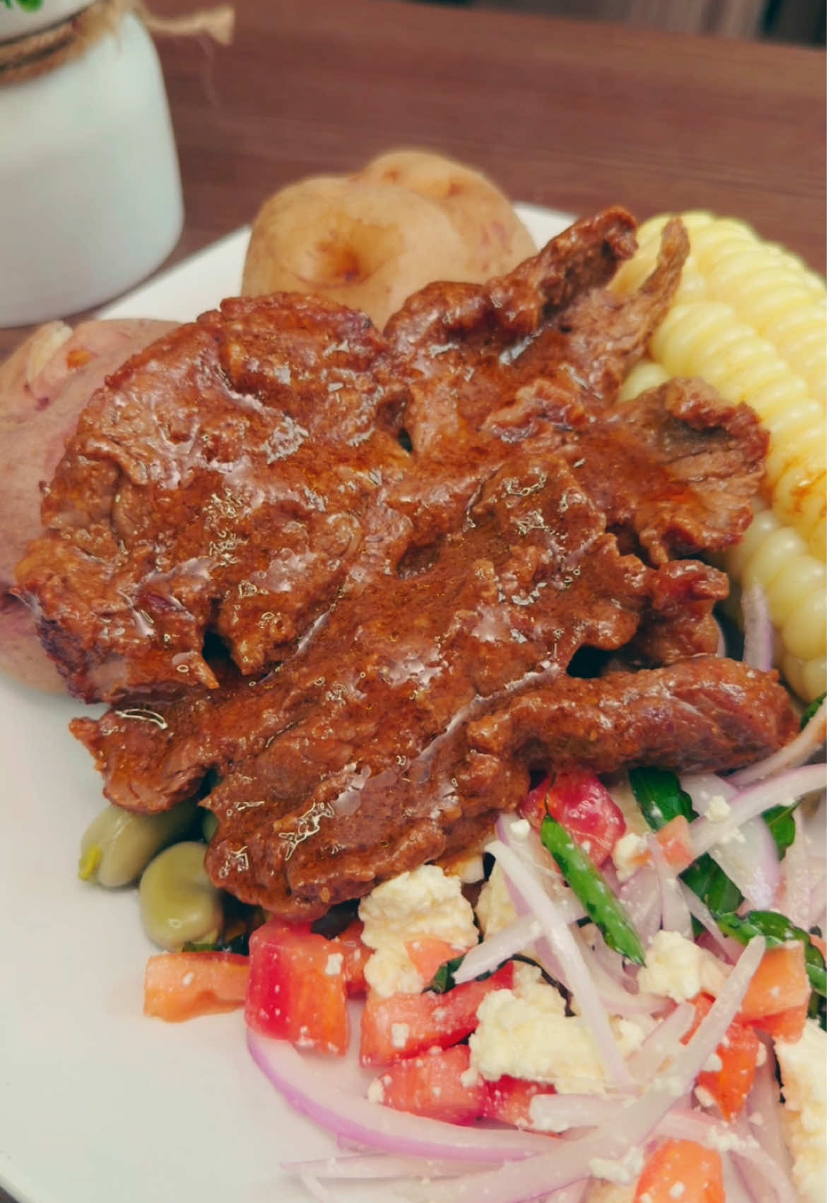 Hoy cocinamos uno de los clásicos más queridos: ¡Lapping! 🥩🔥 Hecho con las ollas Tramontina 💙 que hacen que cada preparación quede perfecta y llena de sabor. 👇 Cuentanos, ¿Qué otro plato boliviano te gustaría que preparemos la próxima vez? #tramontina #abastostore #recetas #recetasbolivianas #lappingcochabambino 