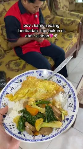 dulu di masakin ibu setiap hari, sekarang udah di fase masakin suamii ,masyaallah🤗