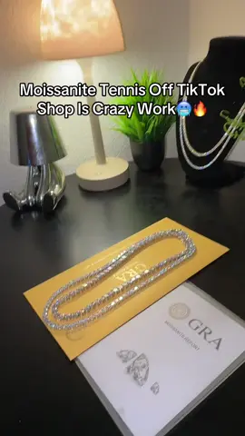 #tennisnecklace #moissanite #moissanitejewelry #diamondchain #goldchain #diamondchain #silverchain #tennisbracelet #moissanitebracelet 