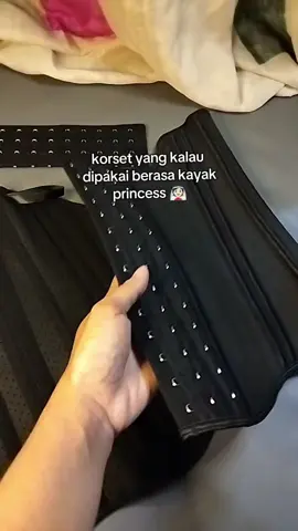 korset latex 25 tulang penyangga model kupu-kupu 