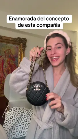 Se me olvido mencionar que tienes muchisimas opciones de carteras y joyeria de lujo para escoger! @Vivrelle obsessed #fyp #vivrelle #luxury 