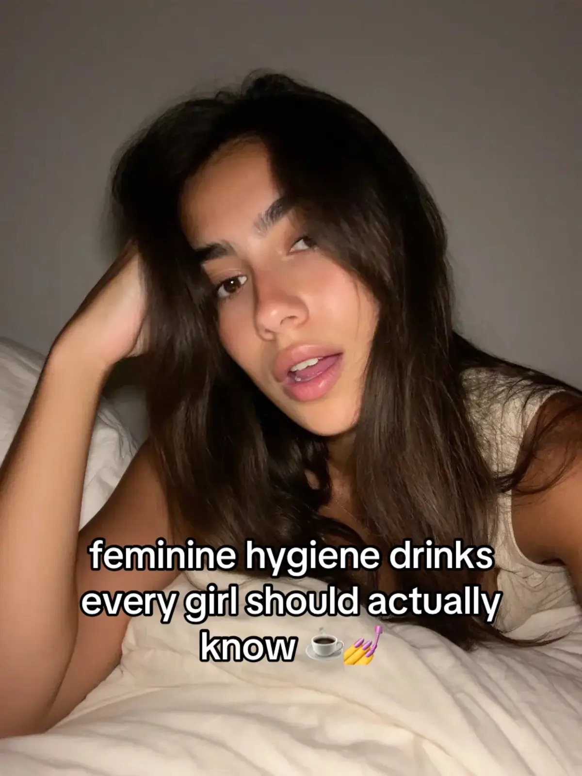 These feminine hygiene drinks literally changed my body 😭💅 from hormones to odor to bloating everything just feels cleaner, calmer, lighter ✨ #feminineenergy #healthyskin #GlowUp #selfcareroutine #fyp 
