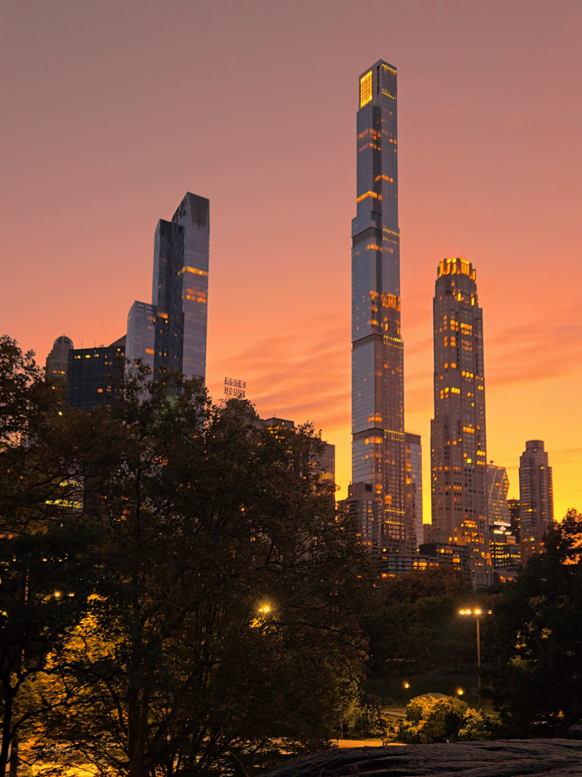 ¡La vida es bella, especialmente en otoño, encuentras paz y tranquilidad en cada atardecer!😍🌆🗽 #newyork #centralpark #autumn #sunset #fyp 