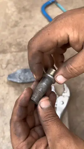 اگر اپ کے موٹرسائیکل کی چین بھی بار بار ڈیلی ہو رہی ہے تو یہ والا کام#bike #videoviral #bikes ##video 