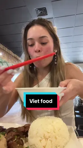 Let’s eat some Vietnamese food #mukbang #food #Vlog #foodvlog #momvlog 