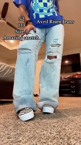 You better add these risen jeans to your cart if you want it 😜 #falldealsforyou #fallfashion #risenjeans #stretchyjeans @Wild Oak Boutique 