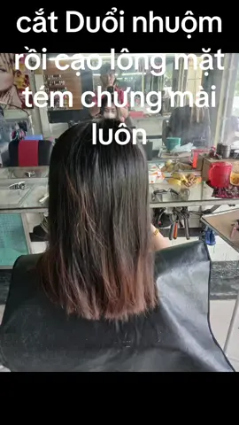 chung tinh còn biết làm tóc nữa