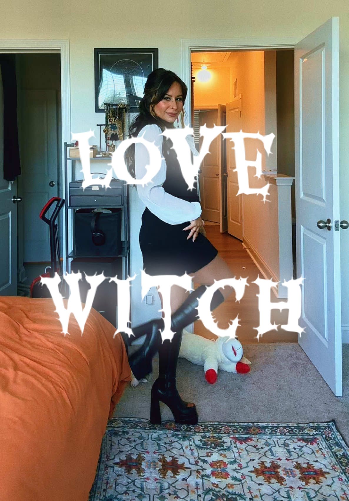 Some Halloween outfit inspo. The love witch!  #lovewitch #vintagefashion #1960sfashion #OOTD #outfitideas 