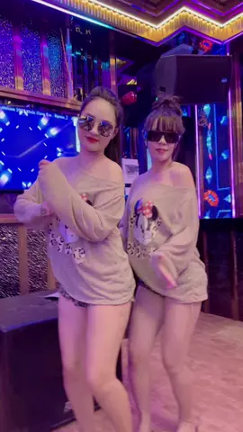 Không đi cùng nhau vào những ngày nắng , thì tới ngày mưa đừng có mượn Ô ..#xuhuongtiktok #aoxinhhottrend #buihuyen686 