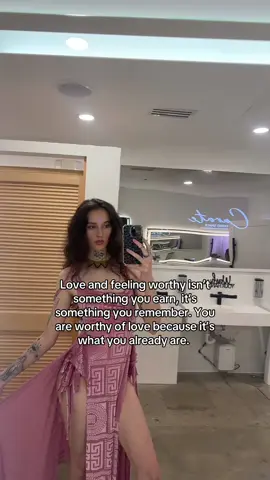 You are worthy of love babe #truth#awakening#spirituality#foryoupage#goddess 