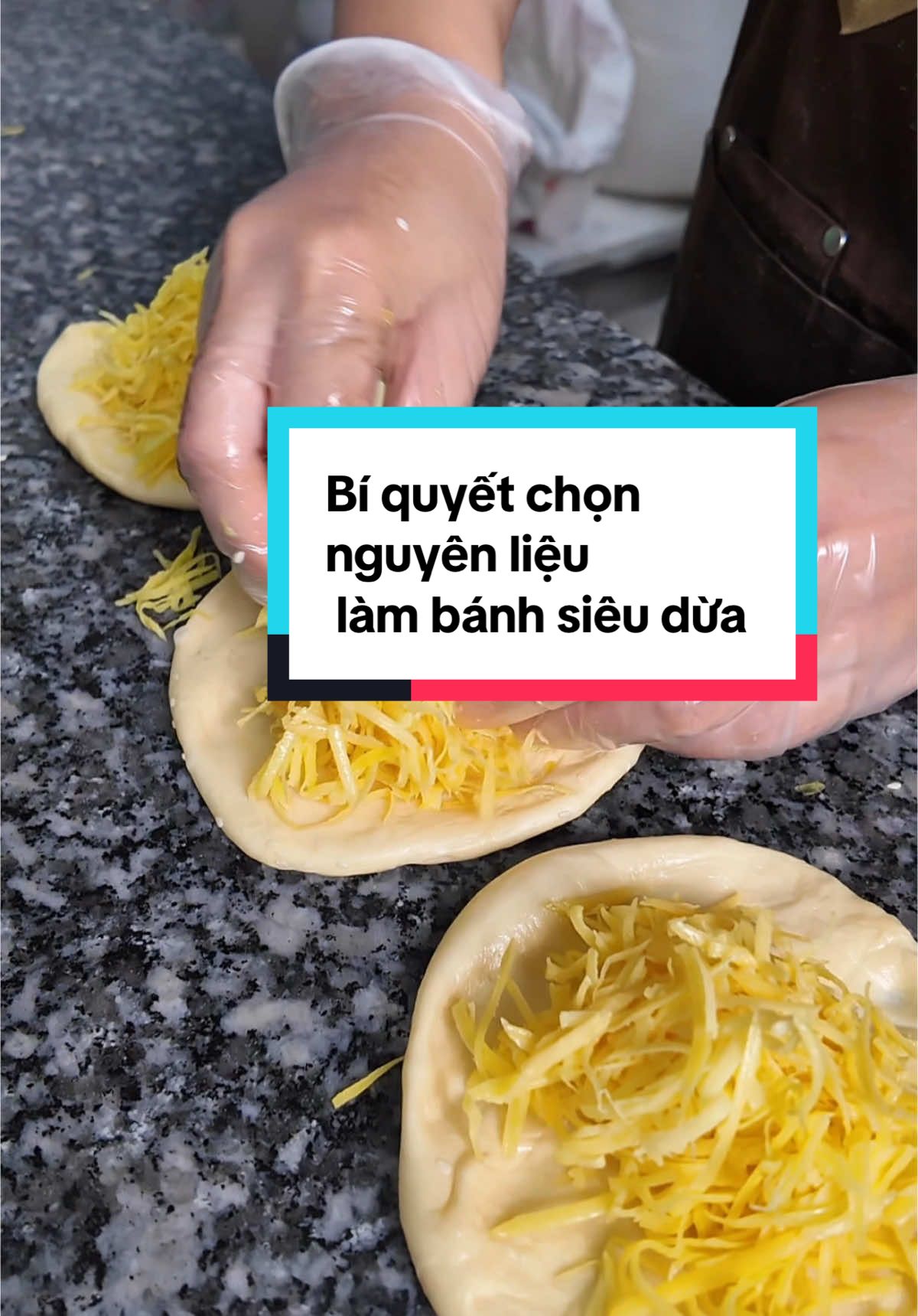 Bí quyết chọn nguyên liệu làm bánh siêu dừa #minhanhfood  #banhngot #sieudua #donerkebab #donerkebabphomai #ancungtiktok #tiktok #anngon #daylambanh 