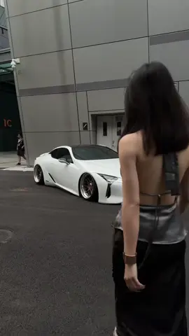 Lexus LC 500. Một mẫu xe của Nhật Bản đảm bảo về chất lượng lẫn khả năng vận hành, Lexus LC500 năm 2025 được sản xuất dưới nền khoa học công nghệ và tay nghề thủ công từ một đất nước được xem là phát triển hàng đầu thế giới. Lexus LC500 2025 tích hợp những điều tuyệt vời và ấn tượng nhất từ trước đến nay.#luxurycars #lexus #fyp #lc500 #fypシ 