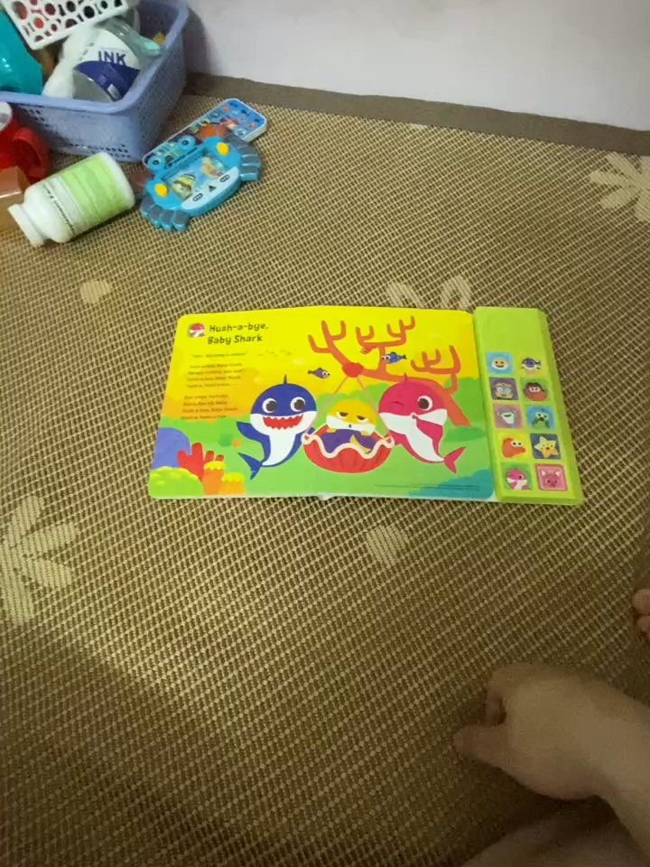 Sách âm nhạc Baby Shark 🎵 | Đồ chơi âm thanh Pinkfong cho bé 1–5 tuổi – vừa học vừa chơi vui nhộn 🦈✨ #sachamnhac #babyshark #dochoiamthanh #dochoitreem #mevabe #dochoigiaoduc #reviewdochoi #muahangthongminh