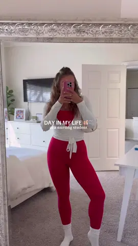 The exam was humbling, but at least the day ended so well ☺️🩷 #nursingstudent #nursingschool #dayinmylife #dayinthelife #dayinmylifevlog @drinkpoppi @The Salty Donut @BURGA @CRZ YOGA @maisonmargielafragrances @Pixi Beauty 