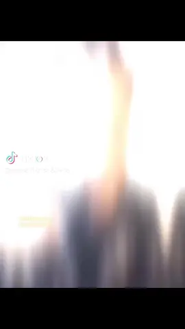 Mọi người để ý kỹ ,tấm ảnh đầu tiên đã thấy Kiều Nhậm Lương không có phần răng hàm trên ,lúc anh cười đó ❌ Thật sự không có vụ của Vu Mông Lung ,suýt nữa quên đi anh rồi 😔