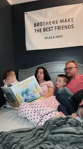 Tonight we had our very own pout pout fish! I love this little life 🥰#bedtimestories #family #ditl #poutpoutfish #goodnight 